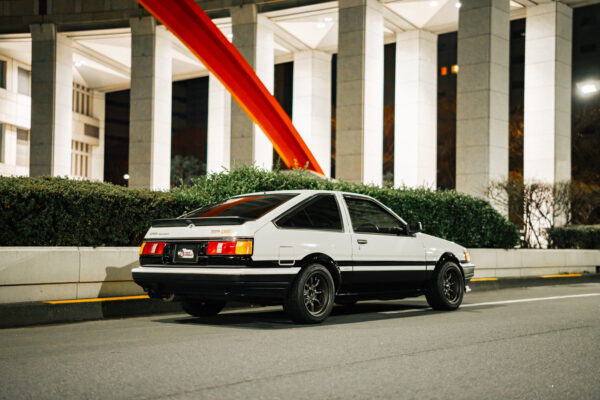 TOYOTA Corolla Levin GT-Apex - Image 2